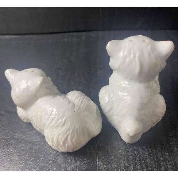 Vintage Ceramic White Persian Cuddling Cat Salt & Pepper Shakers with Stoppers - Picture 5 of 5